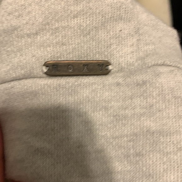 Authentic Roxy V-Neck Hoodie - Picture 4 of 4